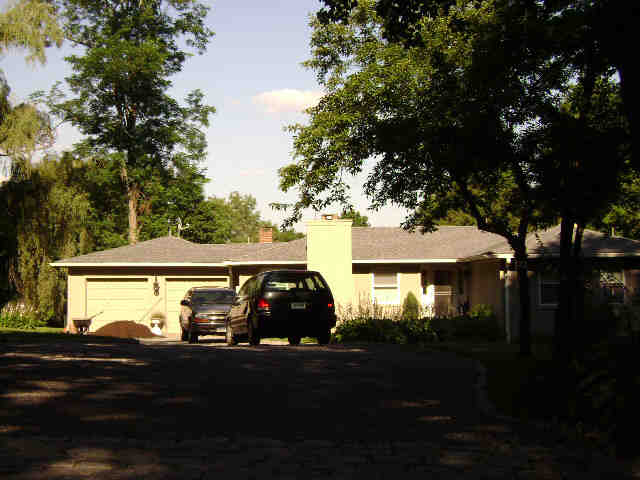 Building photograph for 136 TODD HILL RD